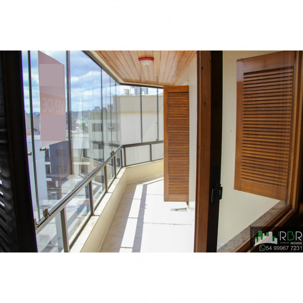 RBR Imóveis - Vende Cobertura Duplex no Pio X