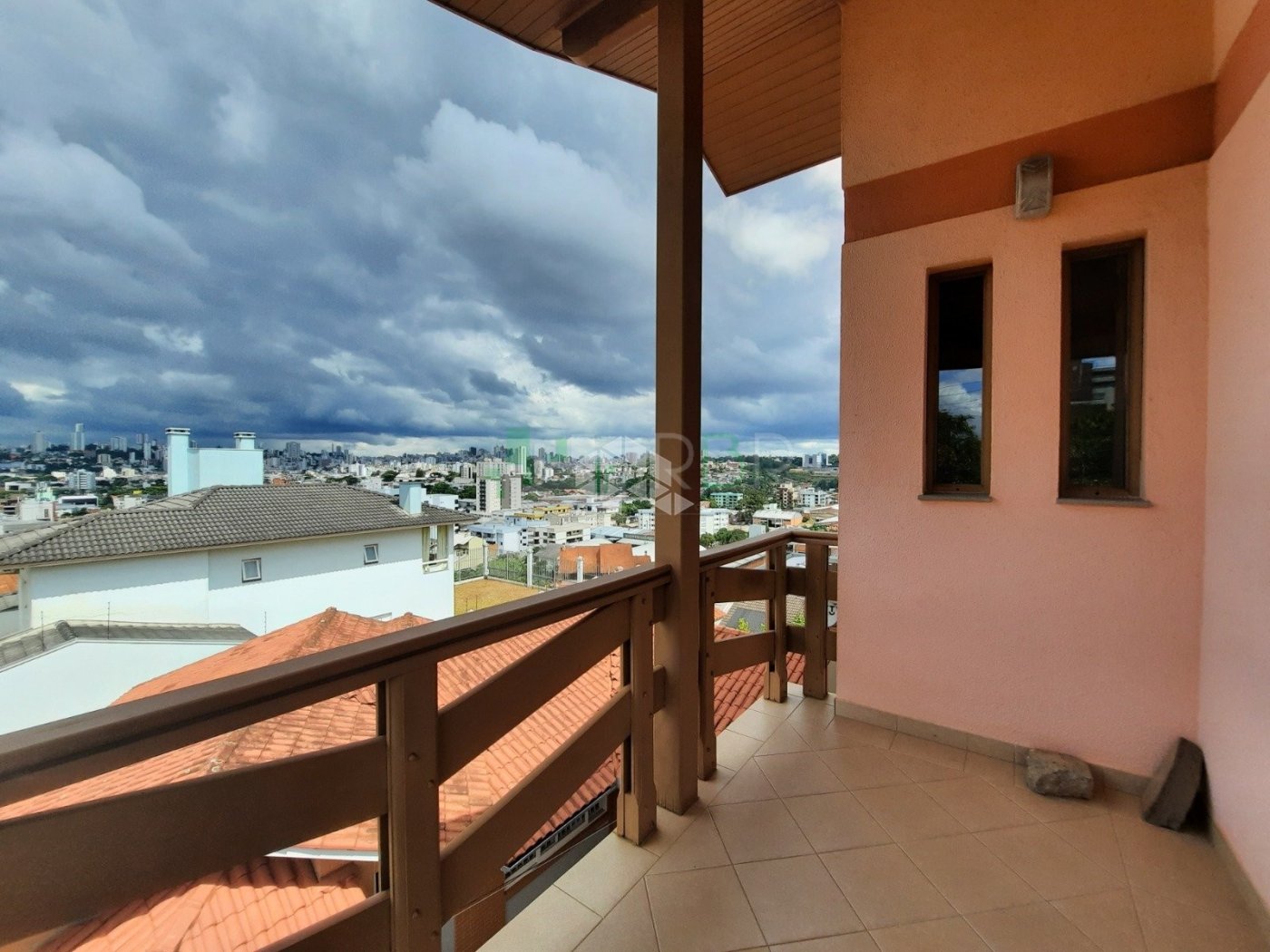 Casa 3 quartos para Venda no bairro Colina Sorriso em Caxias do Sul