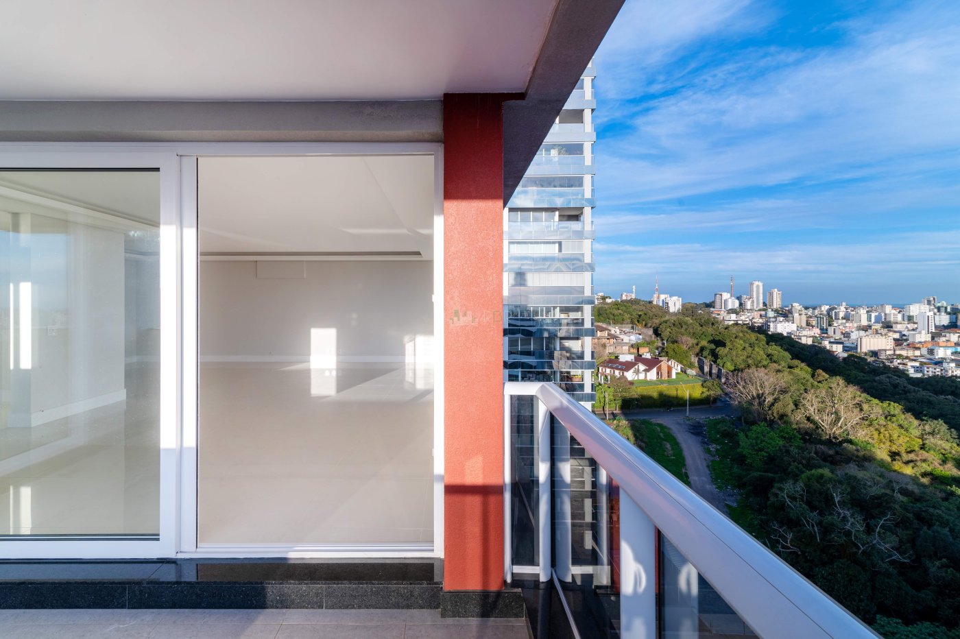 RBR IMÓVEIS - VENDE PALAZZO CATENA ALTA - 3 SUÍTES NO ALTOS DO JUVENIL